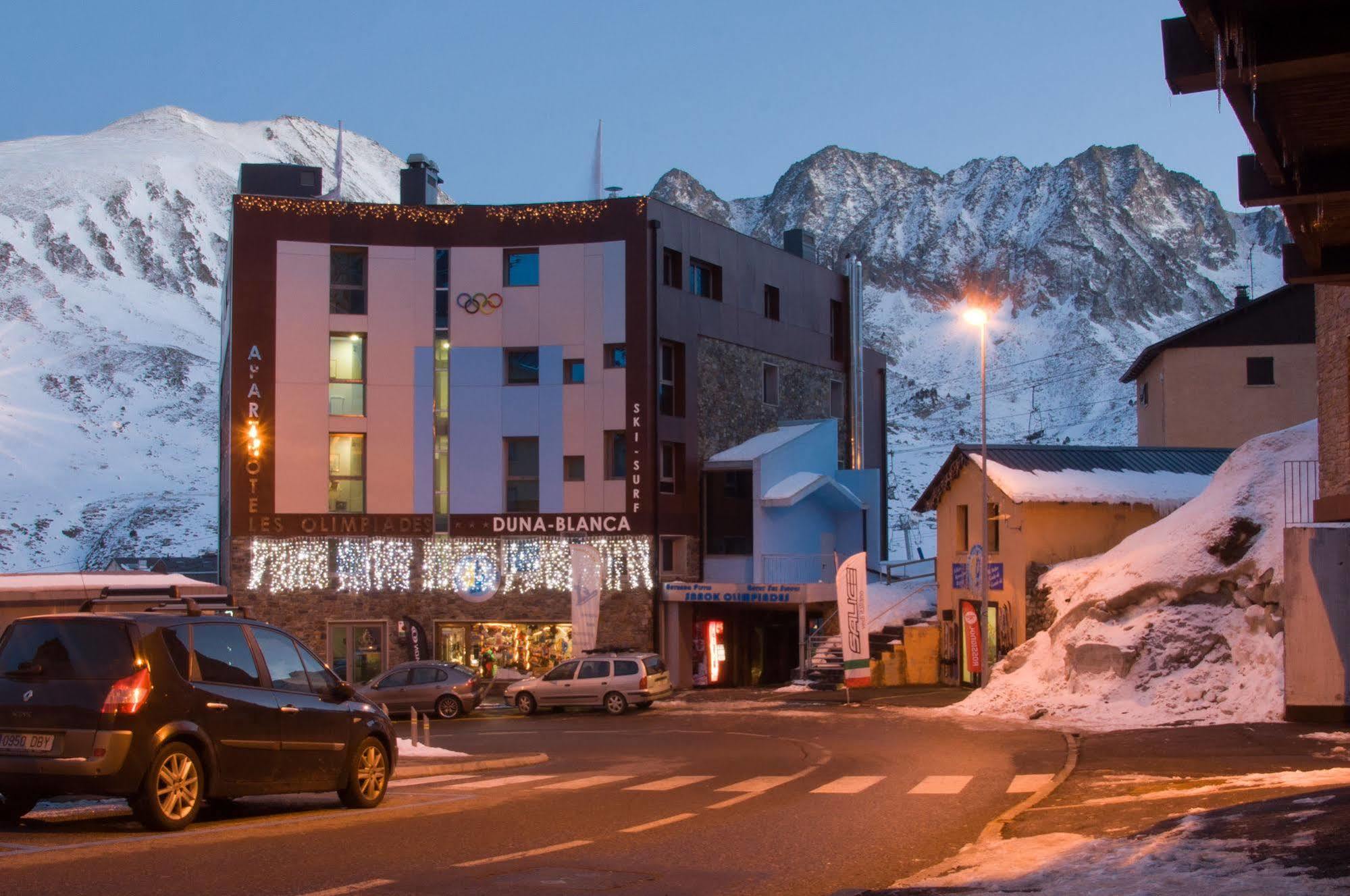 Aparthotel Les Olimpiades Pas De La Casa Luaran gambar