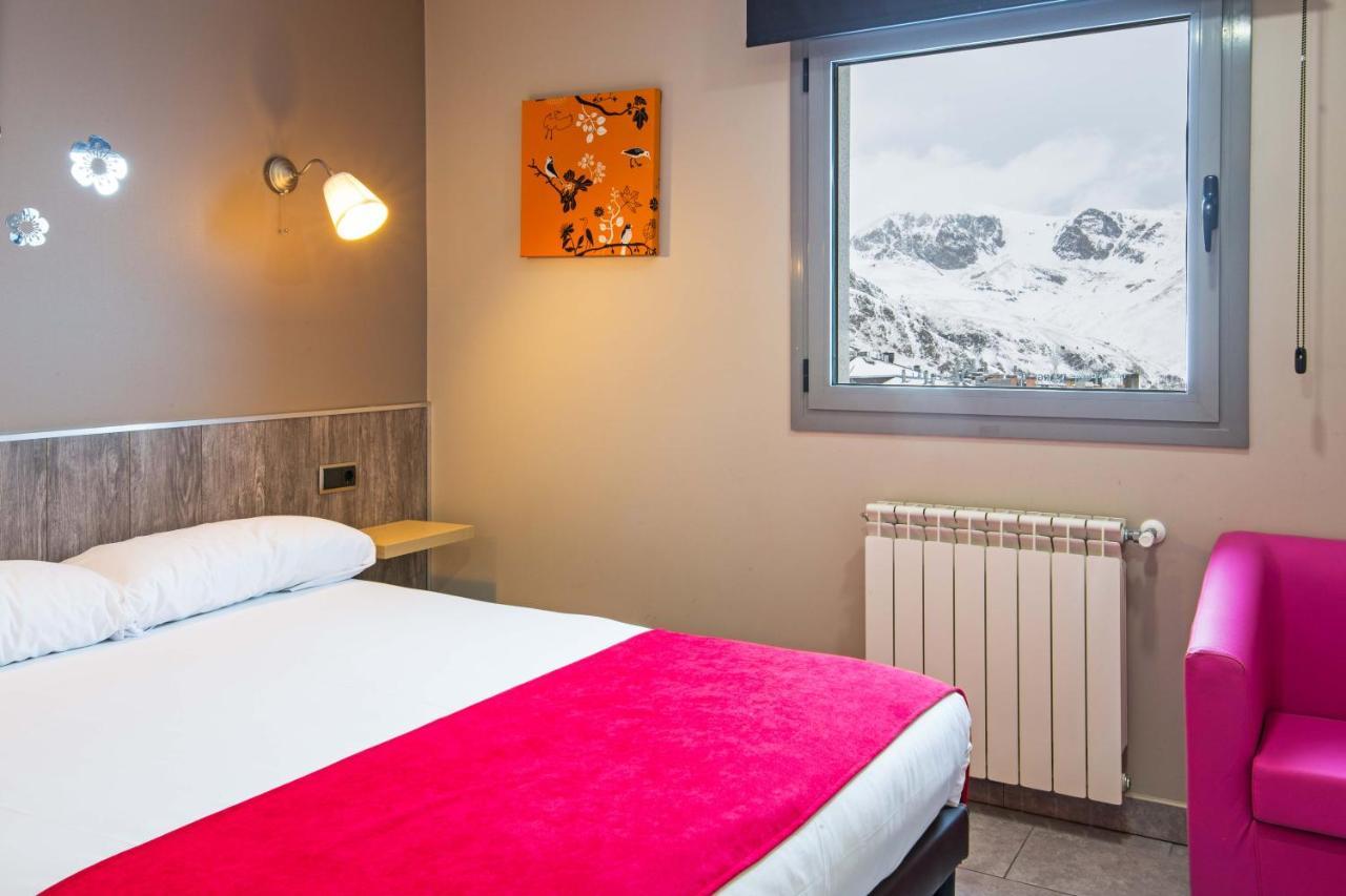 Aparthotel Les Olimpiades Pas De La Casa Luaran gambar